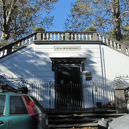 Bed and Breakfast Casina Via Foria Nápoles Exterior foto